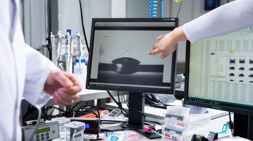 In den Forschungseinrichtungen der TU Darmstadt enstehen ständig neue Daten - wie hier am Sonderforschungsbereich 1194 "Wechselseitige Beeinflussung von Transport- und Benetzungsvorgängen".