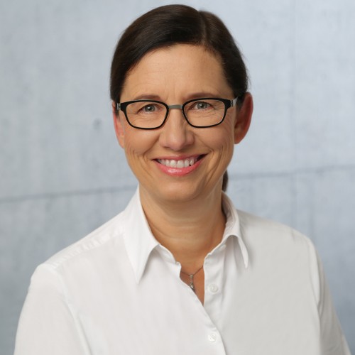 Porträtbild von Vizepräsidentin Professorin Dr. Barbara Albert